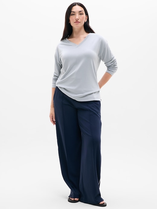 Image number 2 showing, Seasoft V Neck Sweatshirt