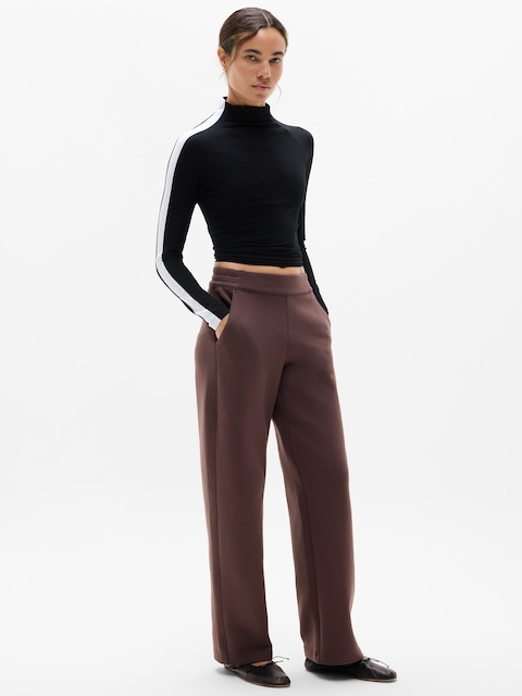 Form Knit Mid Rise Straight Pant